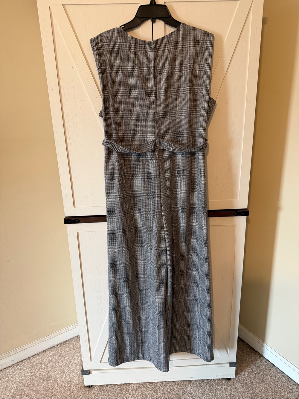 Max Studio Gray Plaid Sleeveless Wide leg jumpsuit - Picture 4 of 7